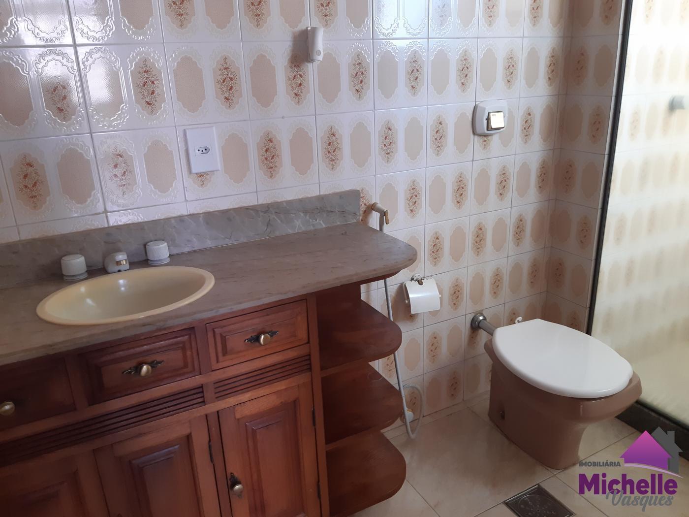 Apartamento para Alugar em AGRIOES, Teresópolis - RJ - Foto 9