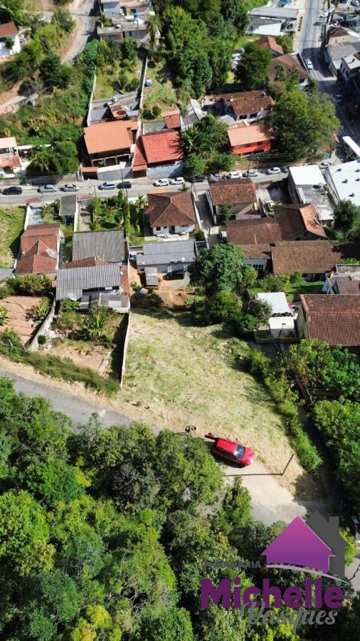 Terreno Residencial à venda em VALE DO PARAISO, Teresópolis - RJ - Foto 1